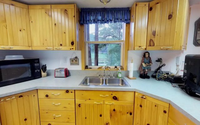 The Cabin at Lydias Canyon