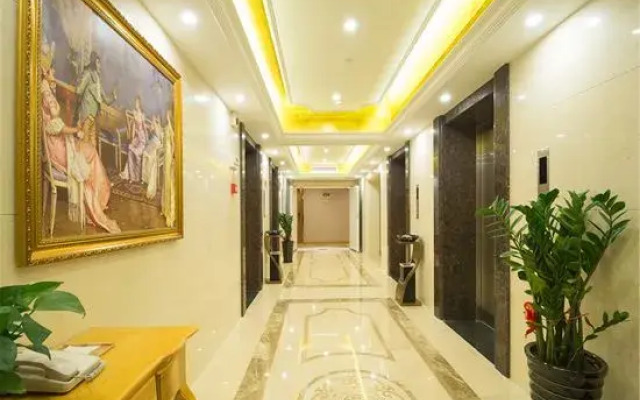 Vienna International Hotel (Zhengzhou FU Tower Metro Station)