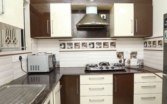 Petals Service Apartment
