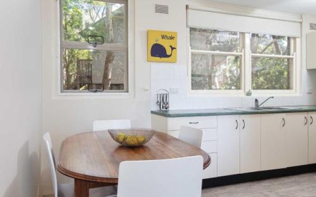 3 'Far Horizons' 77 Ronald Avenue - Cosy Comfortable Unit With Filtered Views – Guest Rooms – Shoal Bay