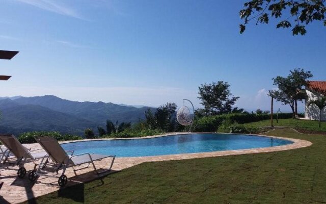 Hotel Peace & Lodge