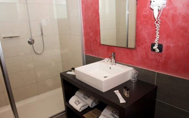 OneMhotel