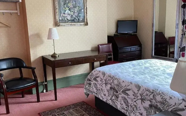 Chimneys Guest House