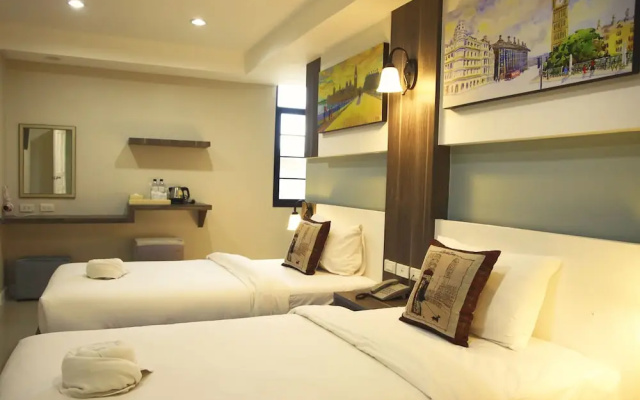 We resident Hotel