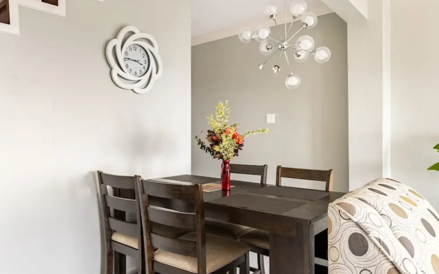 Charming Sea View Town House Chef Driver Optional