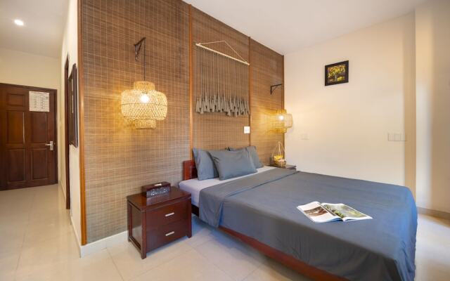 Rustic Hotel Danang