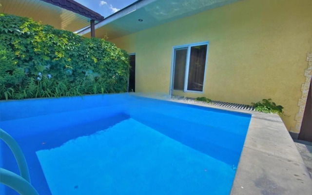 Large 5 bedroom VIP Villa 2