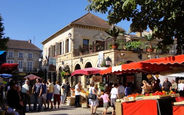 Garden-view Holiday Home Surrounded by Nature