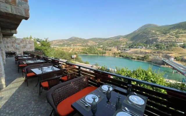 Le Chalet Mont (Ле Шале Монт)