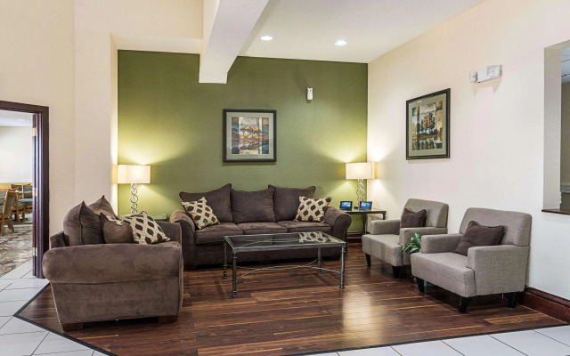 Quality Inn & Suites near I-80 and I-294