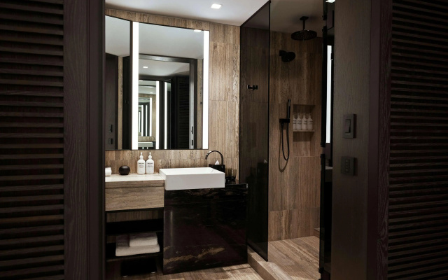 Equinox Hotel New York