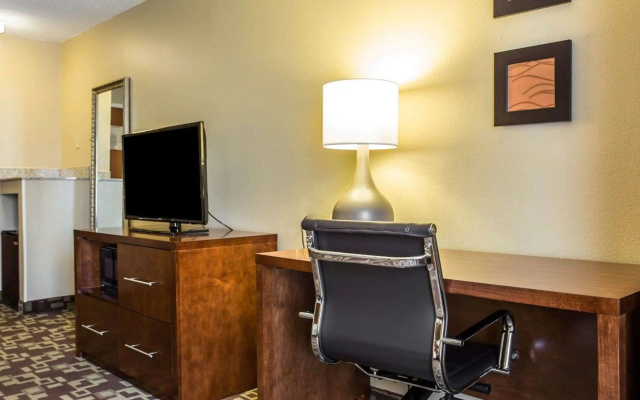 Comfort Inn & Suites Walterboro I-95