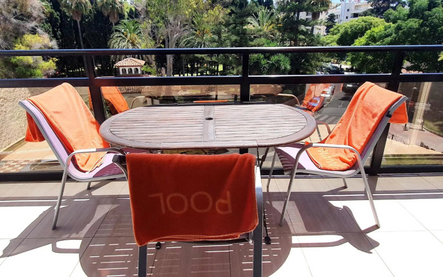 Skol 216 1Bedroom Duplex First Line Beach