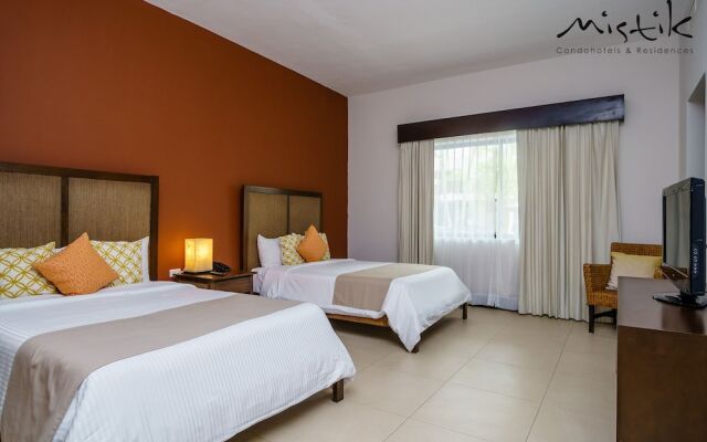 Aldea Thai Luxury By Mistik
