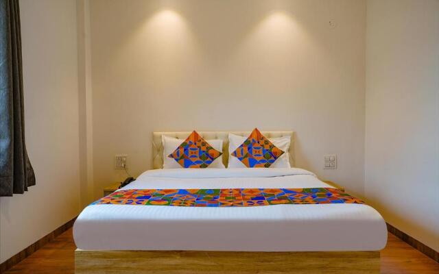 Fabhotel Farmaish Garden