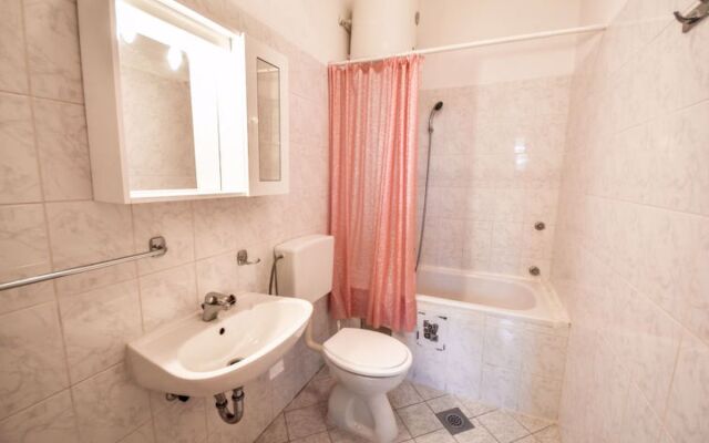 Apartment Ivan Maslenica 9983
