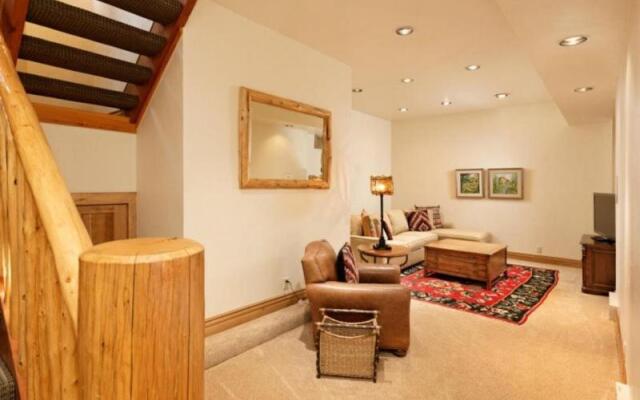 Snowmass Woodrun V 8