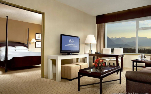 Sheraton Vancouver Guildford Hotel