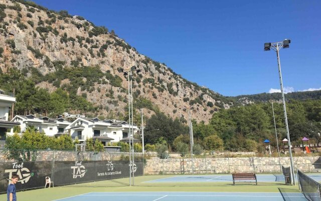 Gorgeous Family Pool Villa In Gocek
