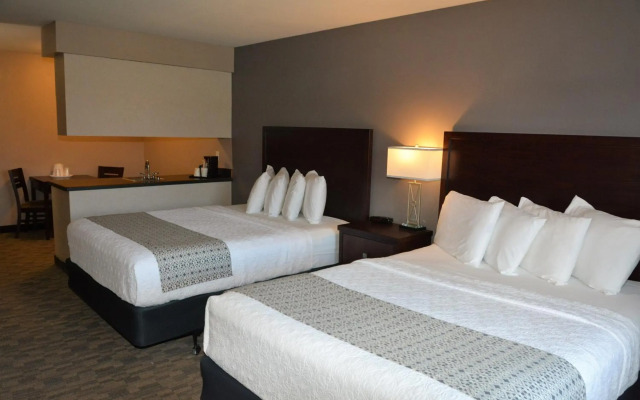 FairBridge Inn & Suites Dupont