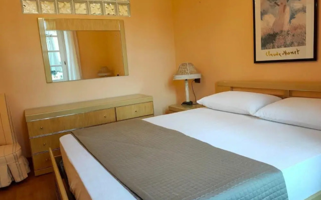 Gelsomino 1 Apartment With Lake View and Beach