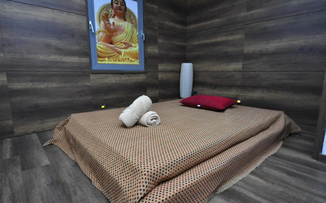 Grand Asya Hotel