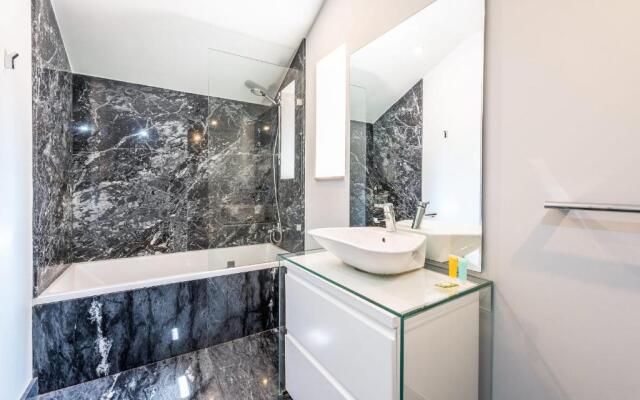 GuestReady - Newly Renovated 3BR Apartment Chiado