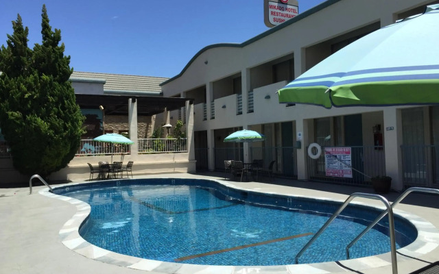 Mikado Hotel