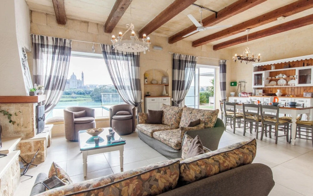 Twilight Gozitan Farmhouse With Pool