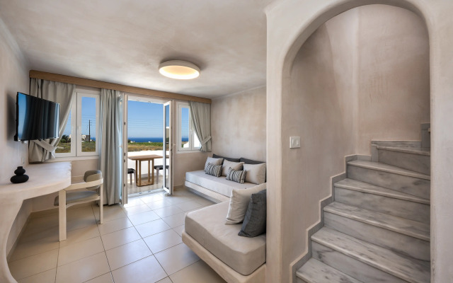 Aelia Luxury Suites Santorini