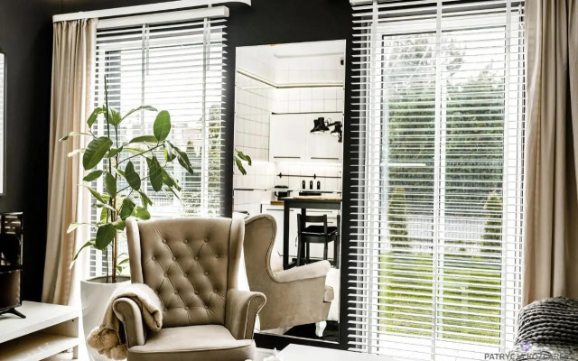 Apartament Black