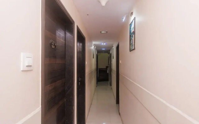 OYO 22523 Airways Inn Residency