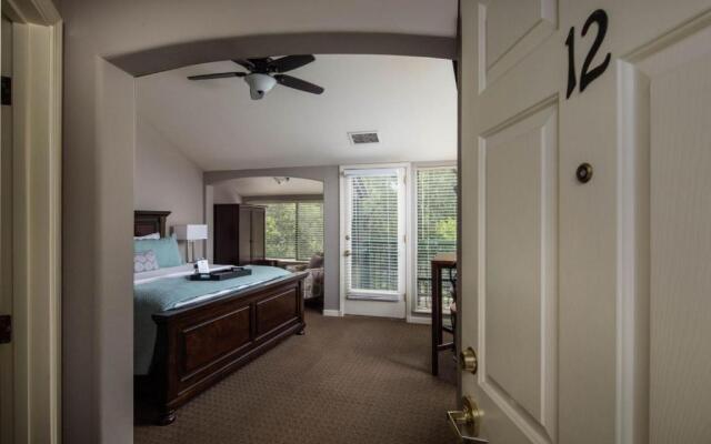 The Inn Above Oak Creek