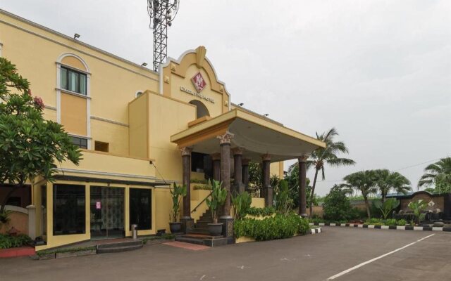 RedDoorz Plus near Dunia Fantasi Ancol