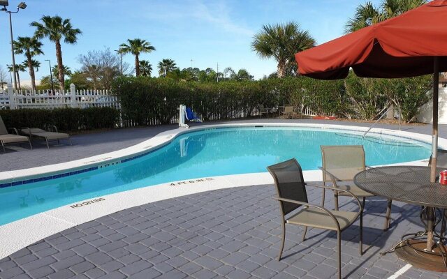 Hawthorn Suites By Wyndham Kingsland