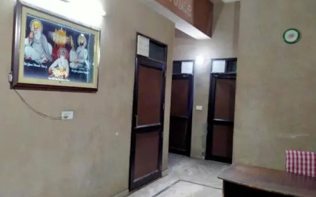 Goroomgo Sidhu Guest House Amritsar