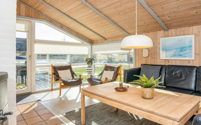 6 Person Holiday Home in Hemmet