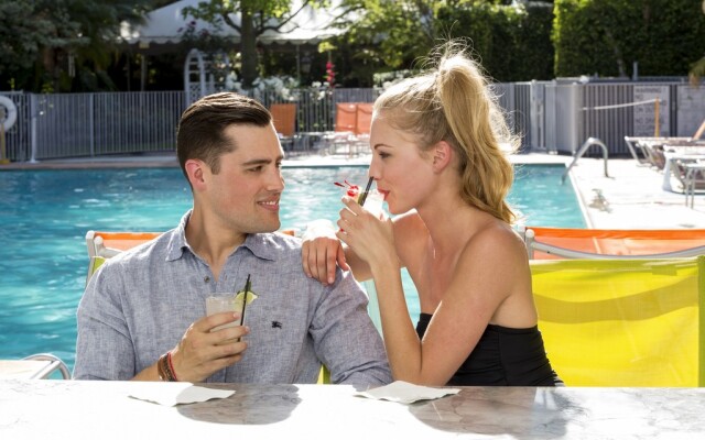 Sportsmens Lodge Hotel