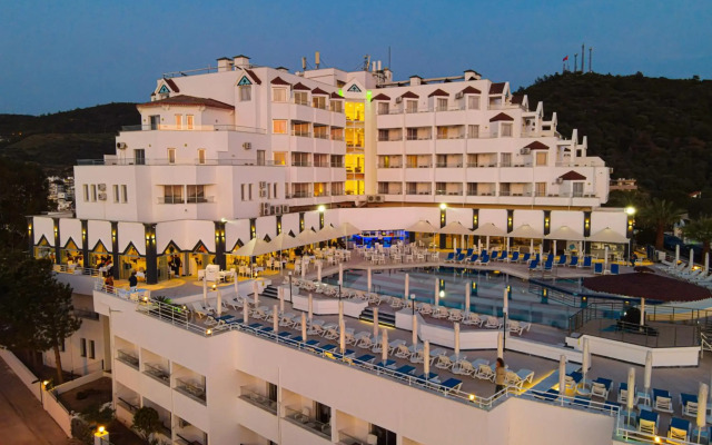 Roseira Beach Resort