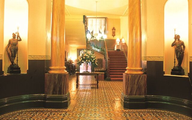 Vue Grand Hotel
