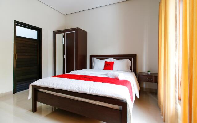 RedDoorz @ Jalan Palagan