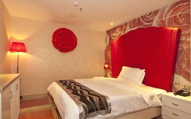 Tata Theme Hotel