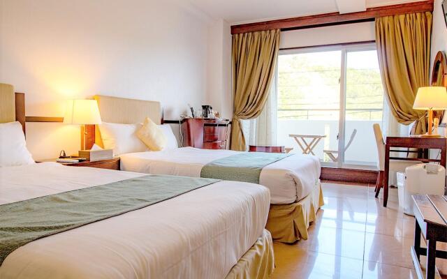 Dot Hotel Yanbaru