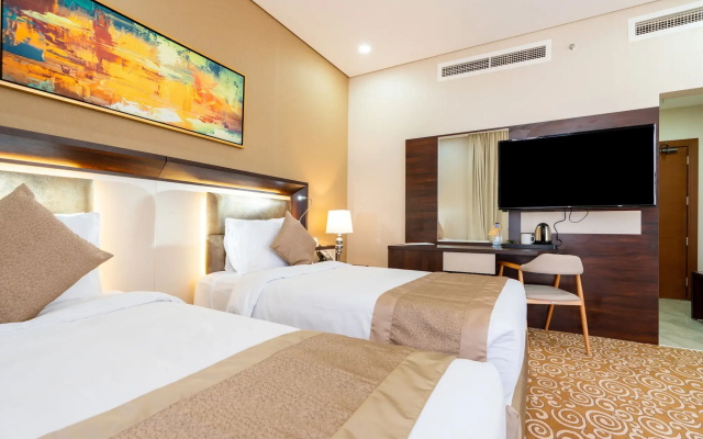 Crowne Rose AlSahafa Hotel