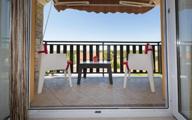 Apartments & Rooms Laganini