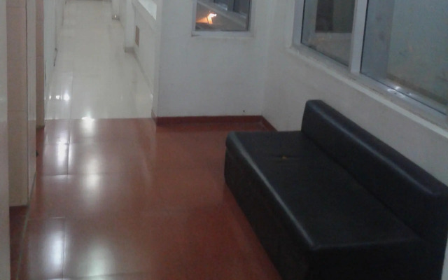 Hotel Vibrant Residency