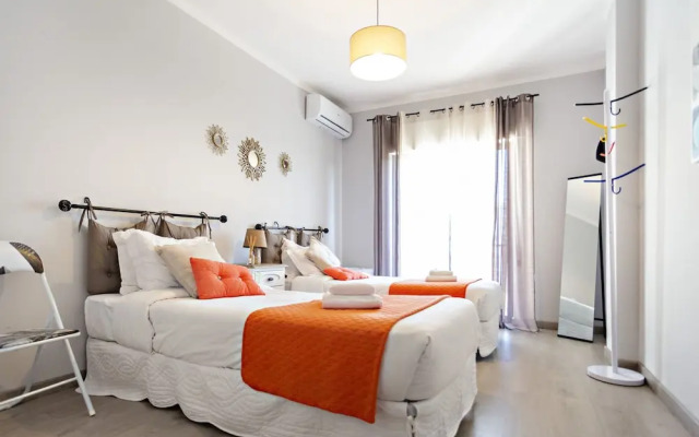 Gulbenkian in Faro With 2 Bedrooms and 1 Bathrooms