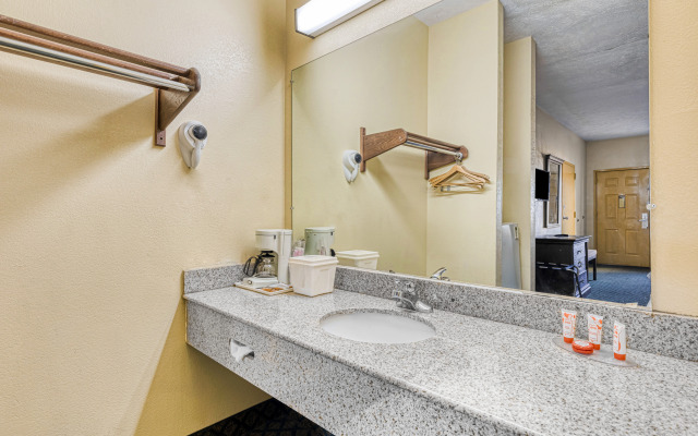 OYO Hotel Grenada West