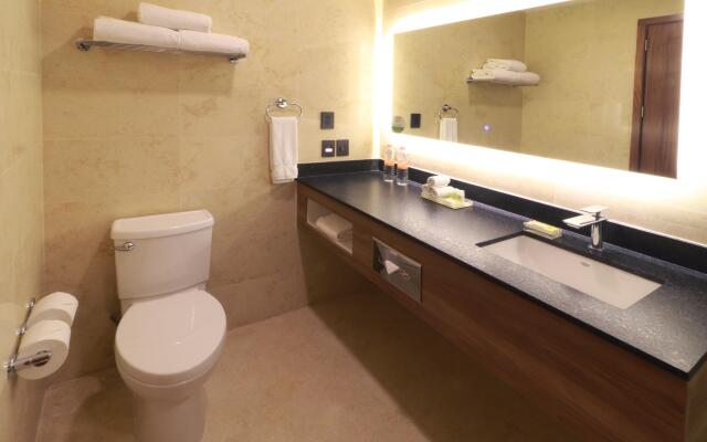 Holiday Inn & Suites Puerto Vallarta Marina & Golf by IHG