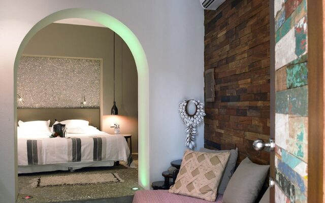 The Giri Residence Hotel & Spa